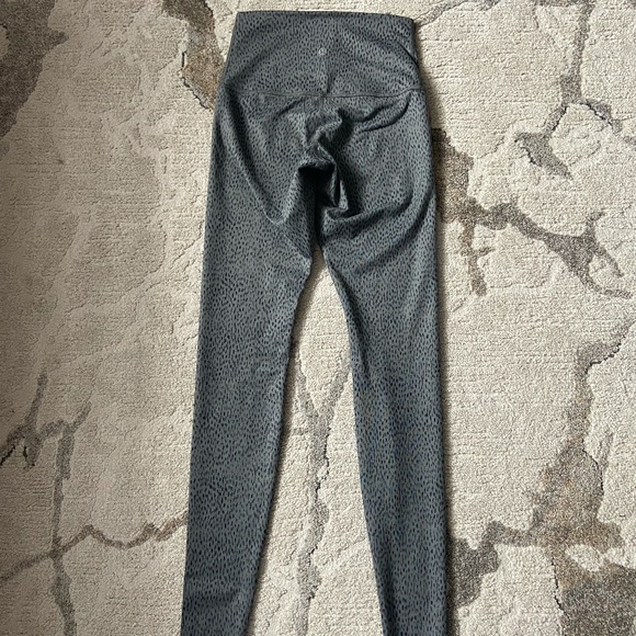 Gray Women's High-Waisted Leggings - Picture 8 of 11
